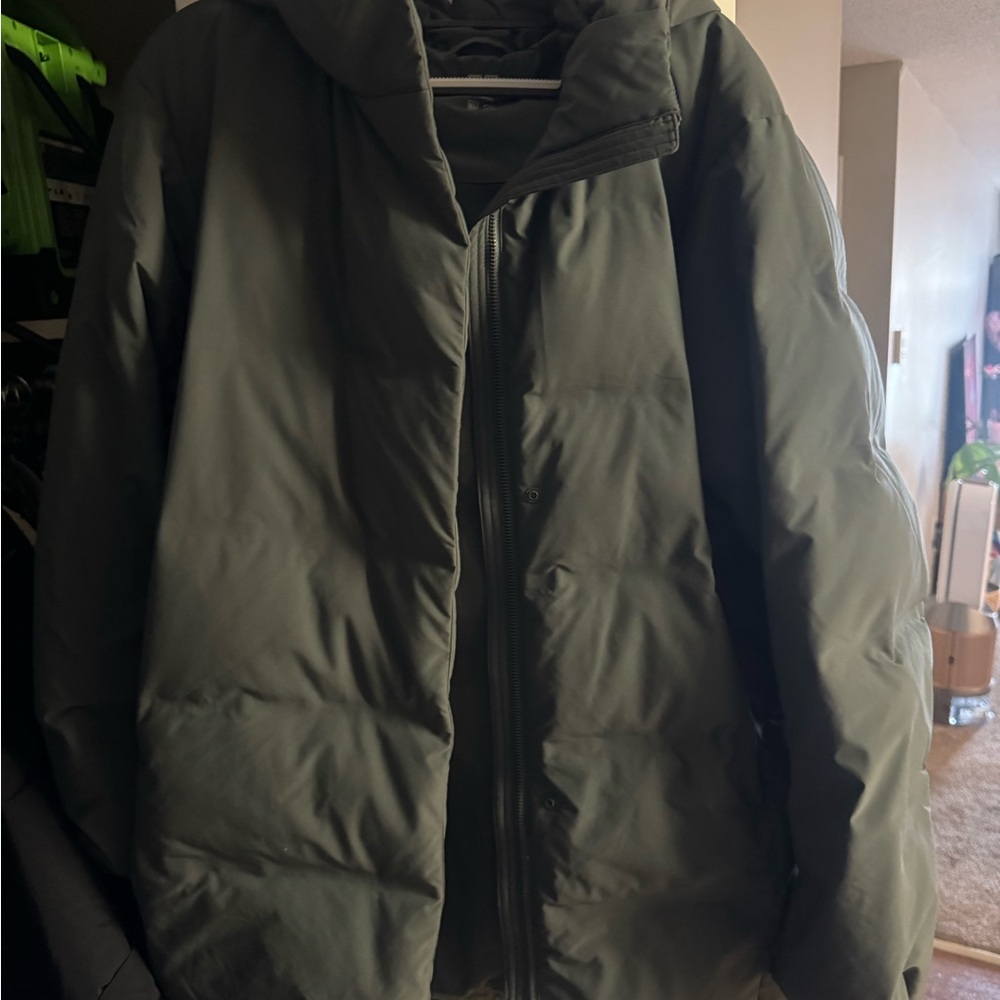 Uniqlo Olive Green Hooded Puffer Jacket